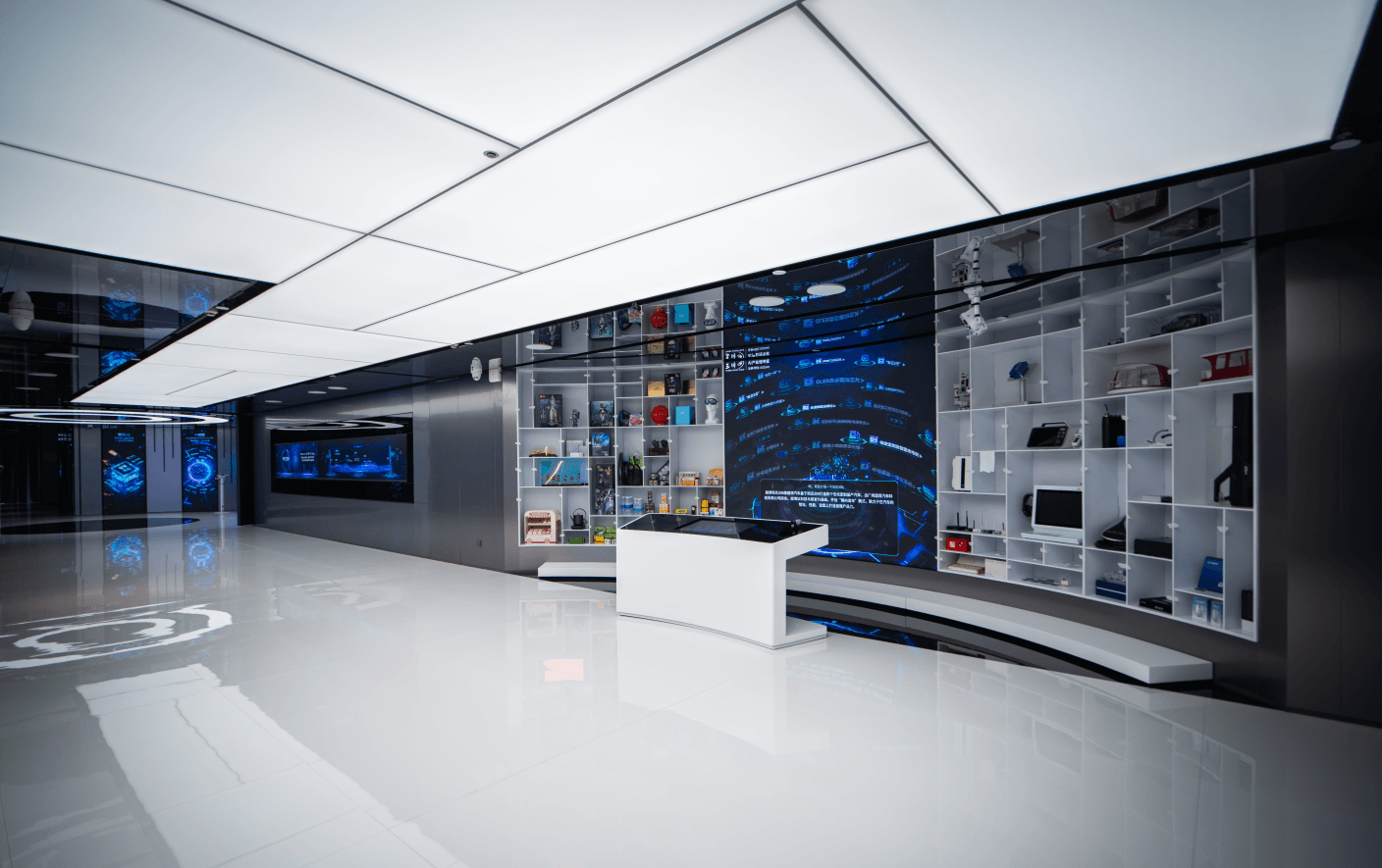 MOSS智能讲解机器人 4